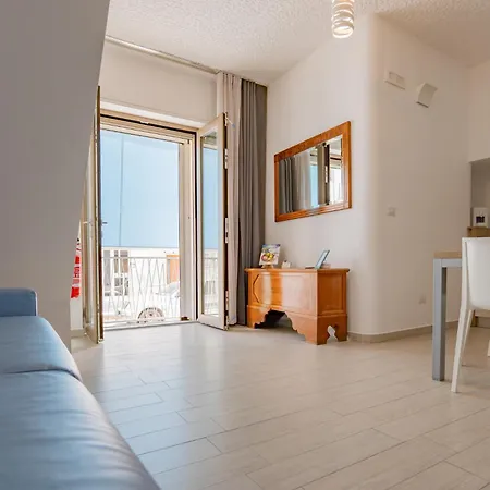 Casa Dante 4*